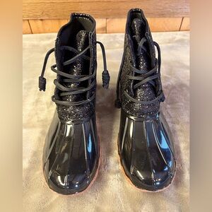 Women’s Treadmill black, sparkle boots; made by Ocean & Coast  size 9